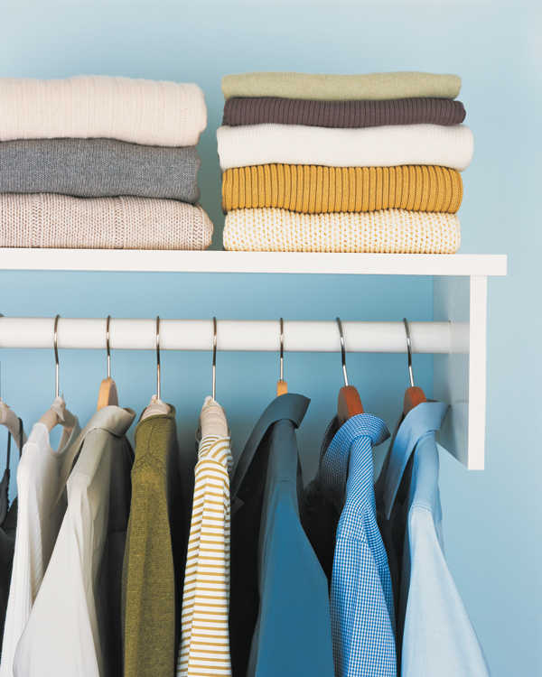 4 tTricks For Decluttering Your Closet